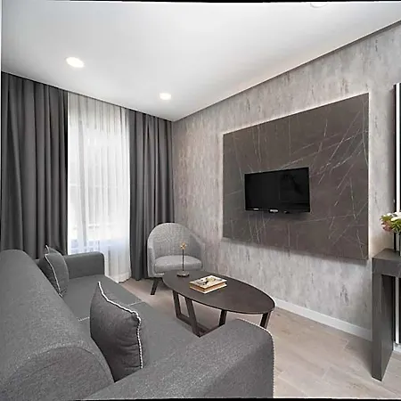 Siesta Bakirkoey 3*